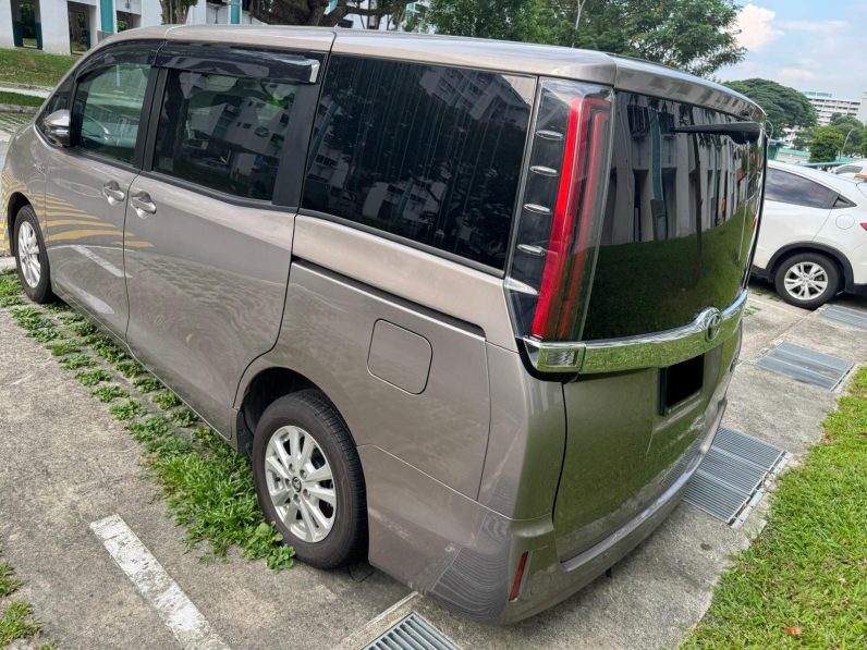 2019 TOYOTA NOAH HYBRID 1.8X