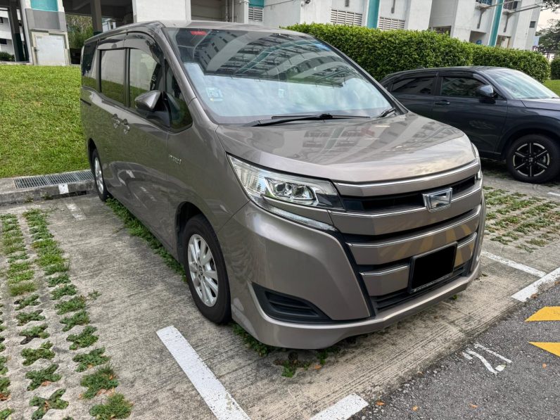 2019 TOYOTA NOAH HYBRID 1.8X
