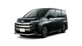 TOYOTA NOAH HYBRID X